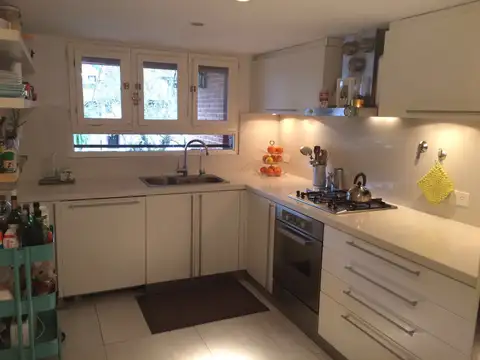 Departamento 6 ambientes con 2 baños