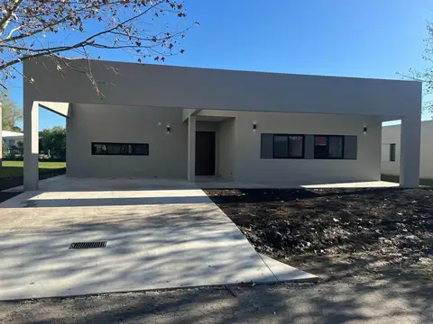 Casa en Venta, 4 Ambientes, en Cardales Village, Campana,  GBA Norte