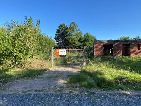 Oportunidad Casa a terminar excedencia accesos Bo. semi. privado