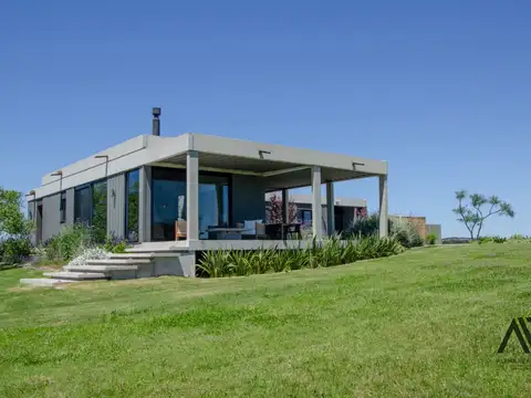 Casa 3 ambientes con 3 baños