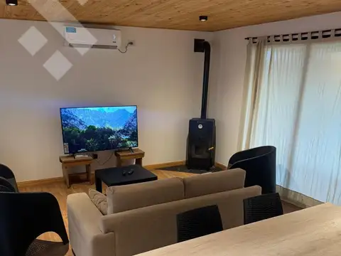 Casa 3 ambientes con 2 baños