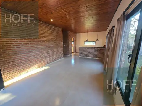 Casa 2 ambientes con 1 baño