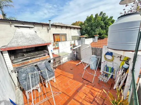 Depto Tipo Casa 3 ambientes con 2 baños