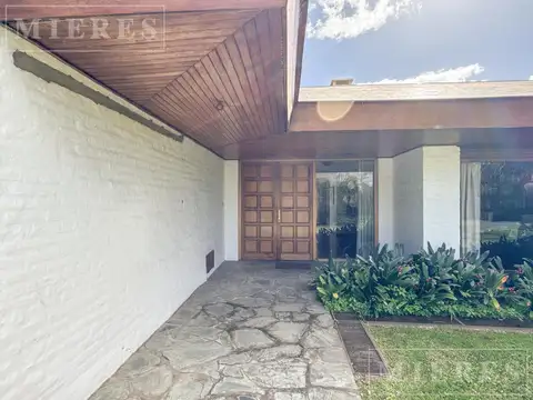 Casa en Venta en Olivos Golf Club, USD 650.000