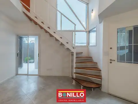 Depto Tipo Casa en Venta de 1 dormitorio