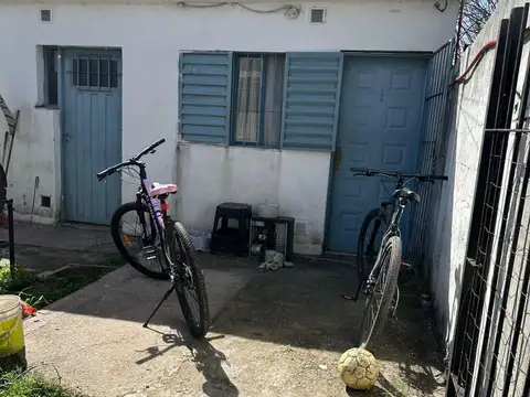Casa en Venta en Villa Adela, USD 27.000