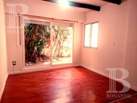 Departamento en  ALQUILER 3 Amb con Amplio Patio y Cochera