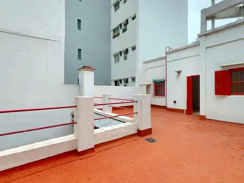 Depto Tipo Casa en Venta con 1 cocheras