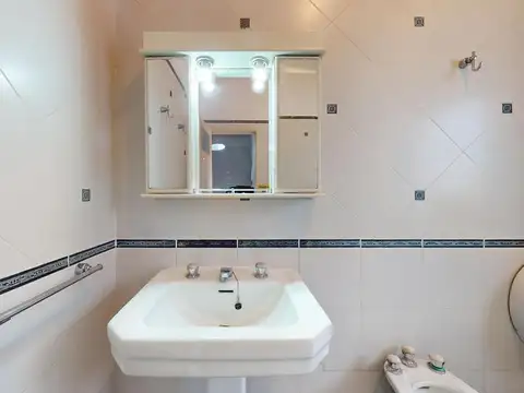 Depto Tipo Casa en Venta con 1 cocheras