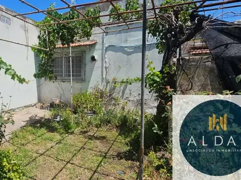 Casa 3 ambientes con 1 baño