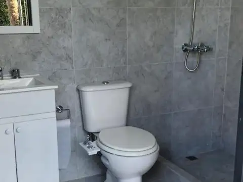 Casa en venta - 2 Dormitorios 2 Baños - Río Cuarto