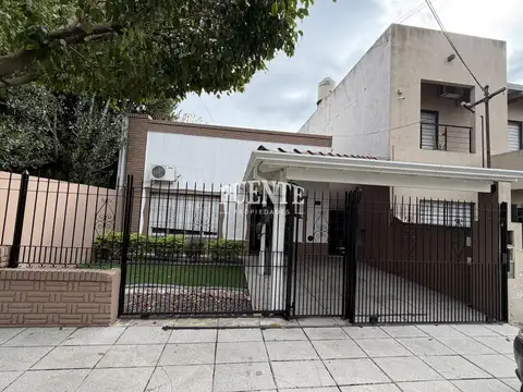 Casa en Banfield Este