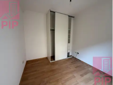 Departamento en Alquiler en Villa Sarmiento, $ 550.000
