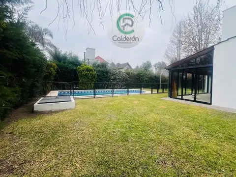 Casa 4 ambientes con 4 baños