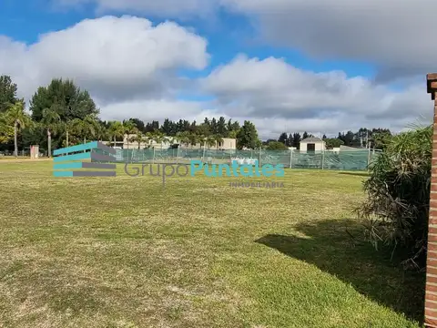 Lote en Venta en esquina  en Barrio Malibu en Canning de 1600 M2