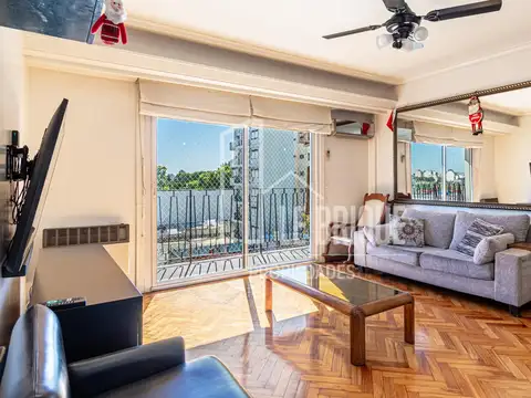 3 ambientes con balcon al frente