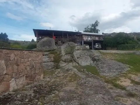SE VENDE CHACRA 7.4H SOBRE EL ARROYO LA CUMBRECITA