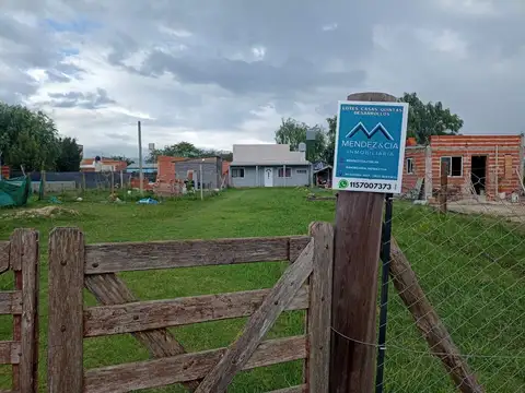 Casa a estrenar excelenar Domselaar a mts asfalto colectivo