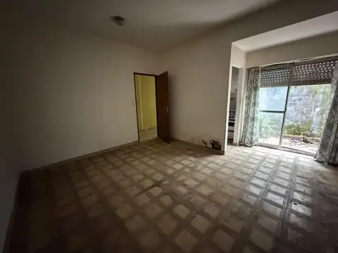 Caseros al 3100