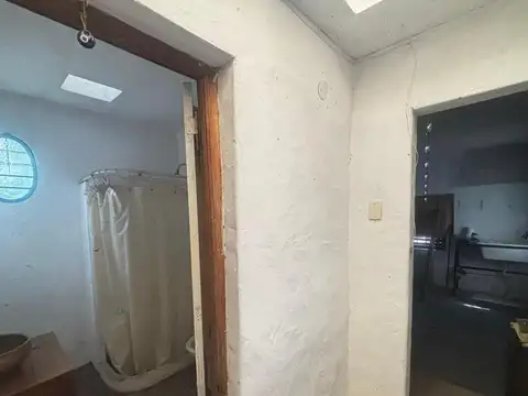 Casa 2 ambientes con 1 baño