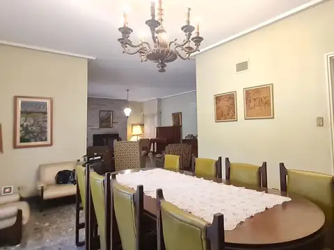 ¡Gran Lote de 1015,40 m² en Ubicación Estratégica  En Venta