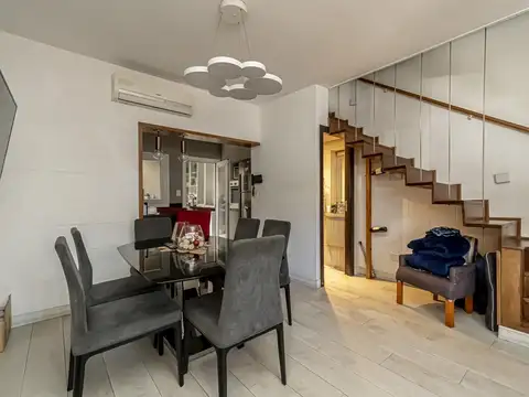 Depto Tipo Casa en Venta de 2 dormitorios