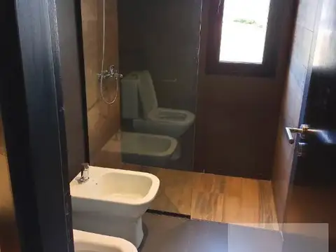 Departamento En Venta Cochera   Balcón   Asador  Alto Alberdi