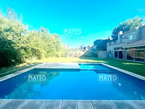 Casa en Venta en Campos De Alvarez, USD 370.000