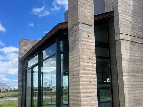 Casa en Alquiler A Estrenar