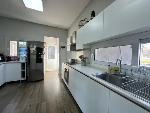 Casa en Alquiler en Los Jazmines, USD 1.500