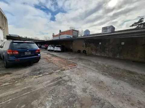 Predio de cocheras.Ramon Falcon al 2700.San justo