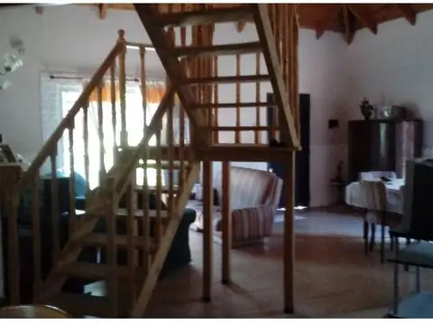 Casa 3 ambientes con 2 baños