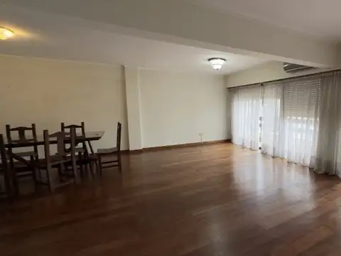 Departamento 6 ambientes con 3 baños