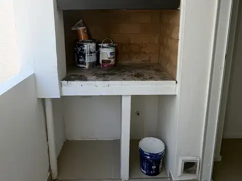 SALTA 2476 PISO 3 MONO AMBIENTE-LUMINOSO- BALCON NORTE-