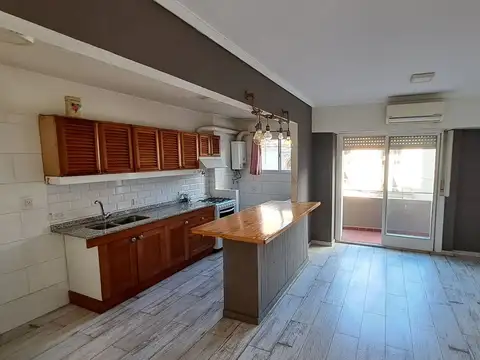 TRES AMB C/COCHERA - MEJOR ZONA CABALLITO