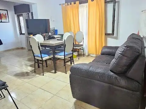 Depto Tipo Casa en Venta en Castelar Norte, USD 89.000