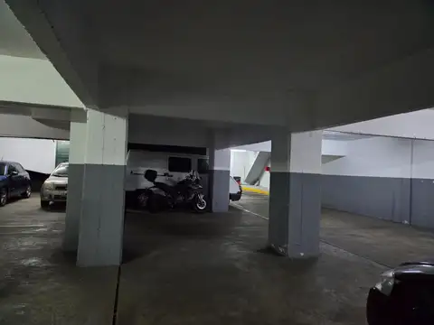 VENTA DE COCHERA CUBIERTA FIJA BELGRANO R