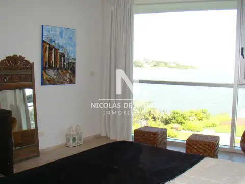 Departamento 5 ambientes con 4 baños