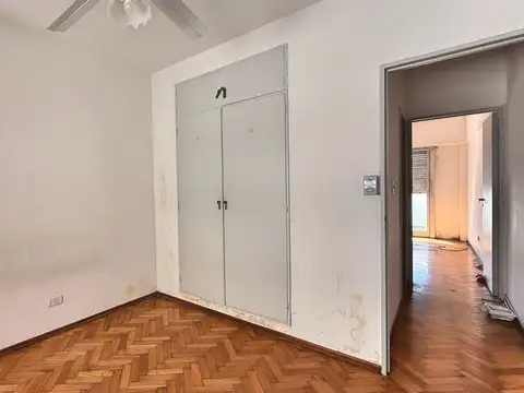 LINIERS DEPARTAMENTO 3 AMBIENTES VENTA PISO ALTO