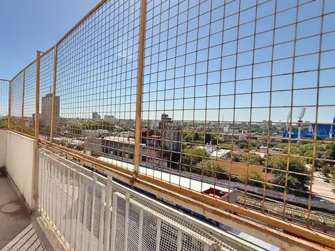 LINIERS DEPARTAMENTO 3 AMBIENTES VENTA PISO ALTO