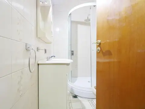 CASA EN VENTA ECHEVERRIA AL 1500 ESQ CASACUBERTA WILDE