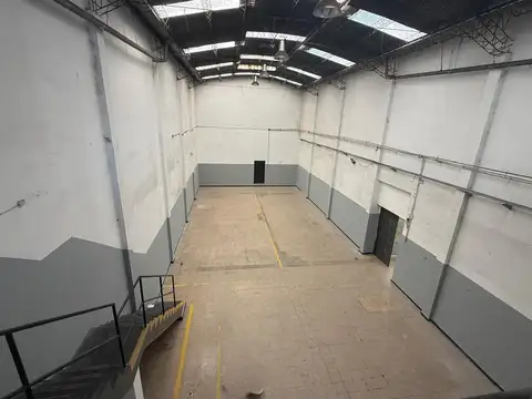 DUEÑO ALQUILA Galpón 590 M2 ZONA INDUSTRIAL Villa Martelli