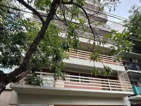 VENTA DPTO 3 AMB CON LAVADERO Y SUM EN DEVOTO