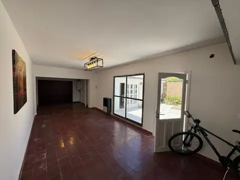 Casa en Venta en Los Pinares, USD 198.000