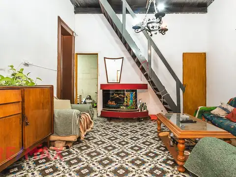 Depto Tipo Casa 4 ambientes con 1 baño