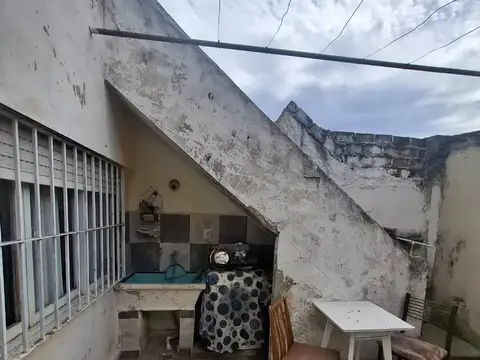 Casa con Local En Venta En Barrio Atalaya