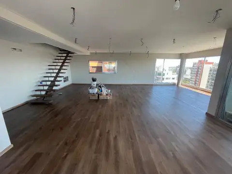 Departamento en Venta con 2 cocheras