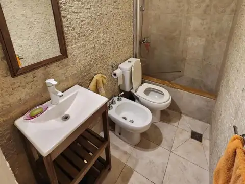 Casa 5 ambientes con 4 baños