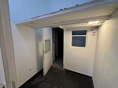 Local en Venta en Almagro, USD 85.000