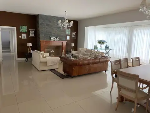 Casa en Alquiler Temporal de 5 dormitorios